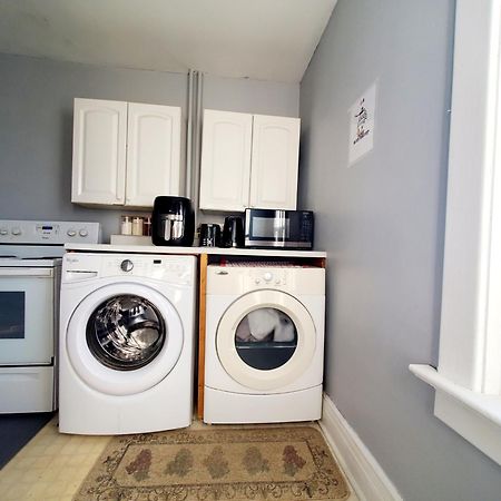 Merj'S Guest House In Wolesly Winnipeg Bagian luar foto