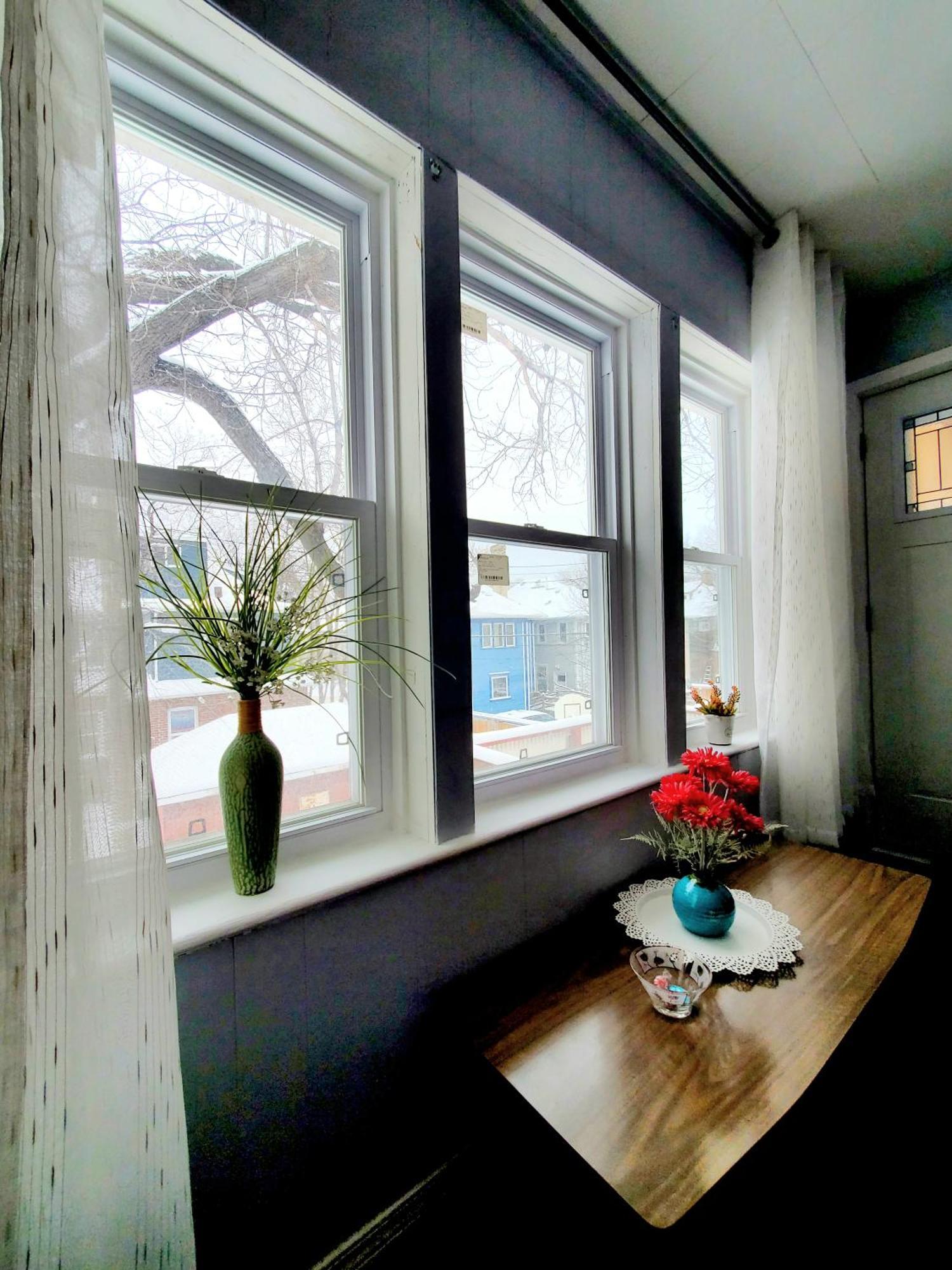 Merj'S Guest House In Wolesly Winnipeg Bagian luar foto