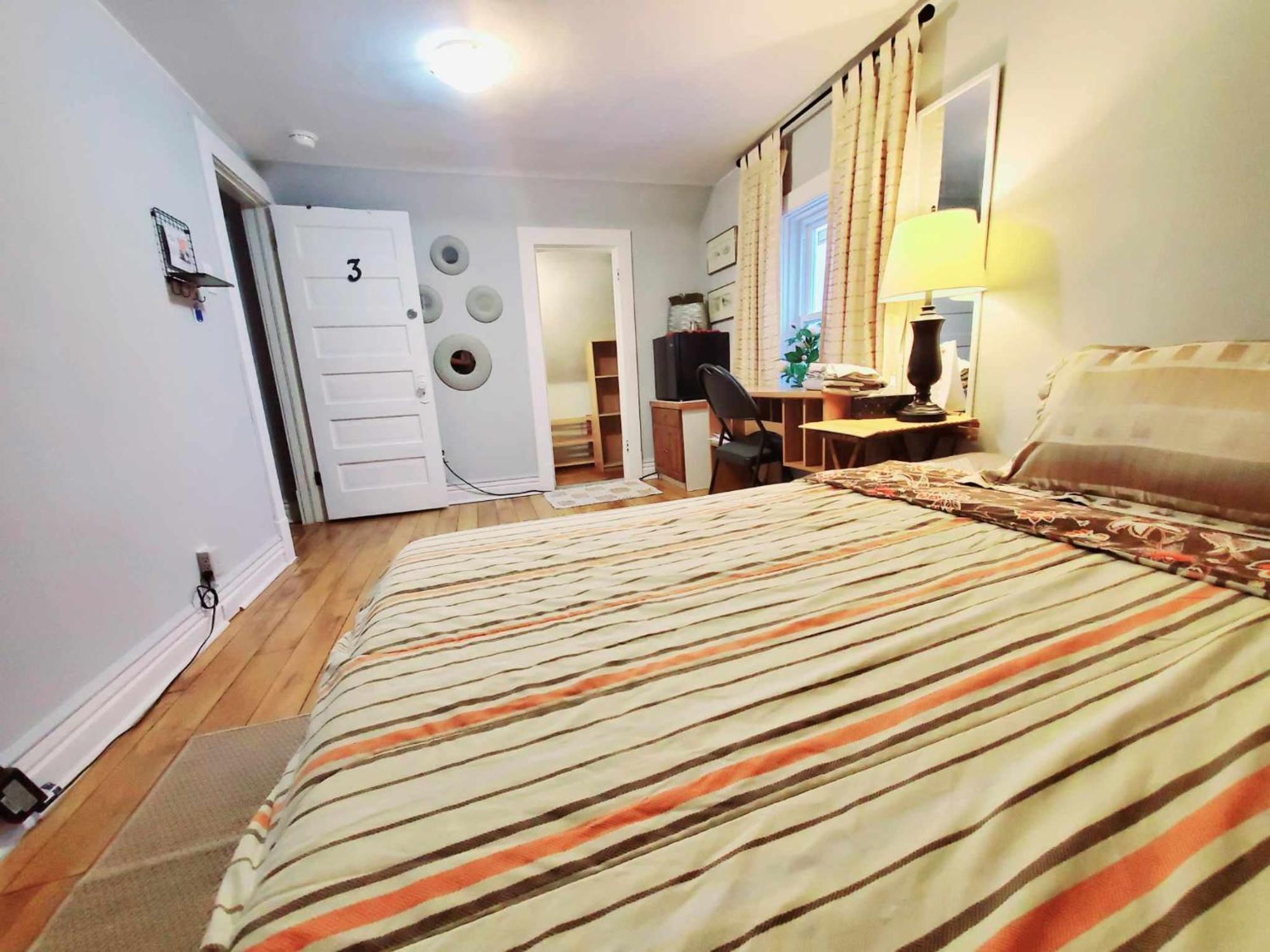 Merj'S Guest House In Wolesly Winnipeg Bagian luar foto