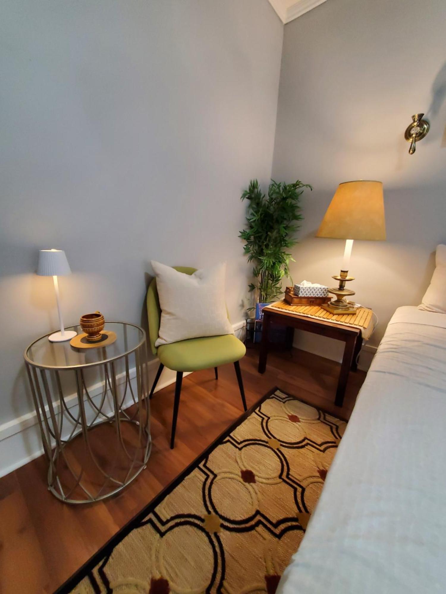 Merj'S Guest House In Wolesly Winnipeg Bagian luar foto